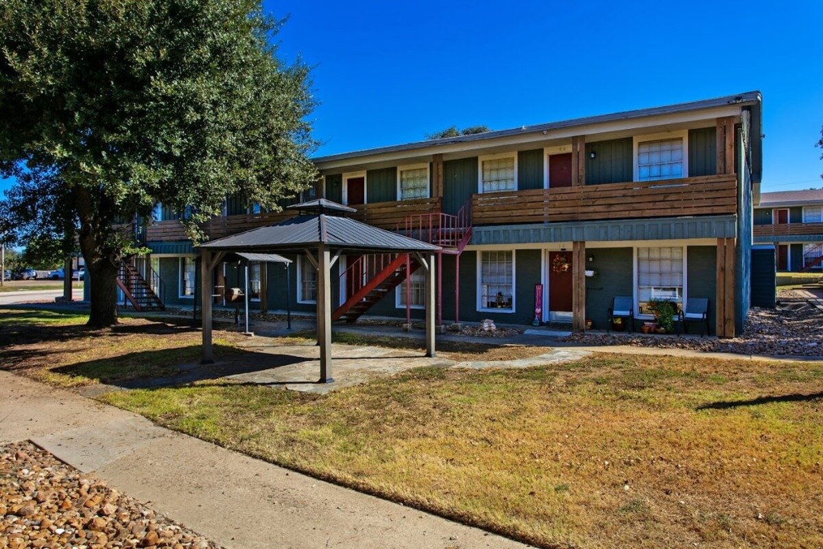 Agave Heights Apartments – 3300 S. College Ave